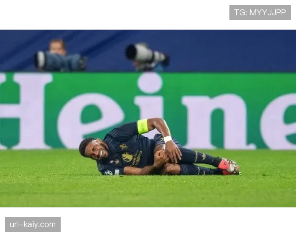 伤情更新:尤文图斯后卫布雷默碰撞后无法坚持被换下 伤情更新:尤文图斯后卫布雷默碰撞后无法坚持被换下